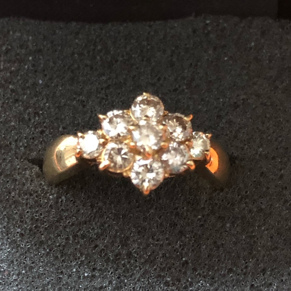 18k Gold Ring with Diamonds